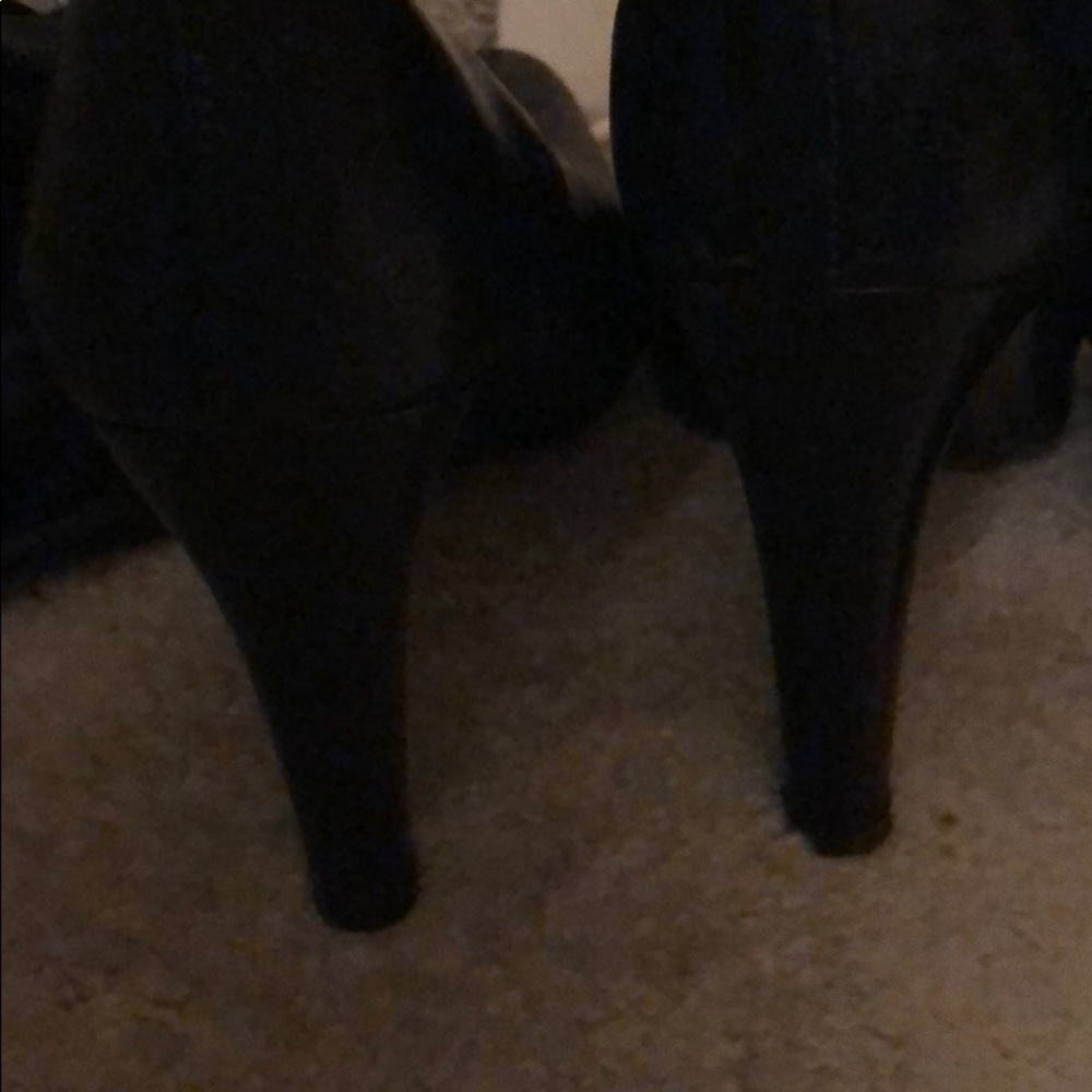 Coach Allyson knee high soft leather boots EUC - Picture 4 of 8